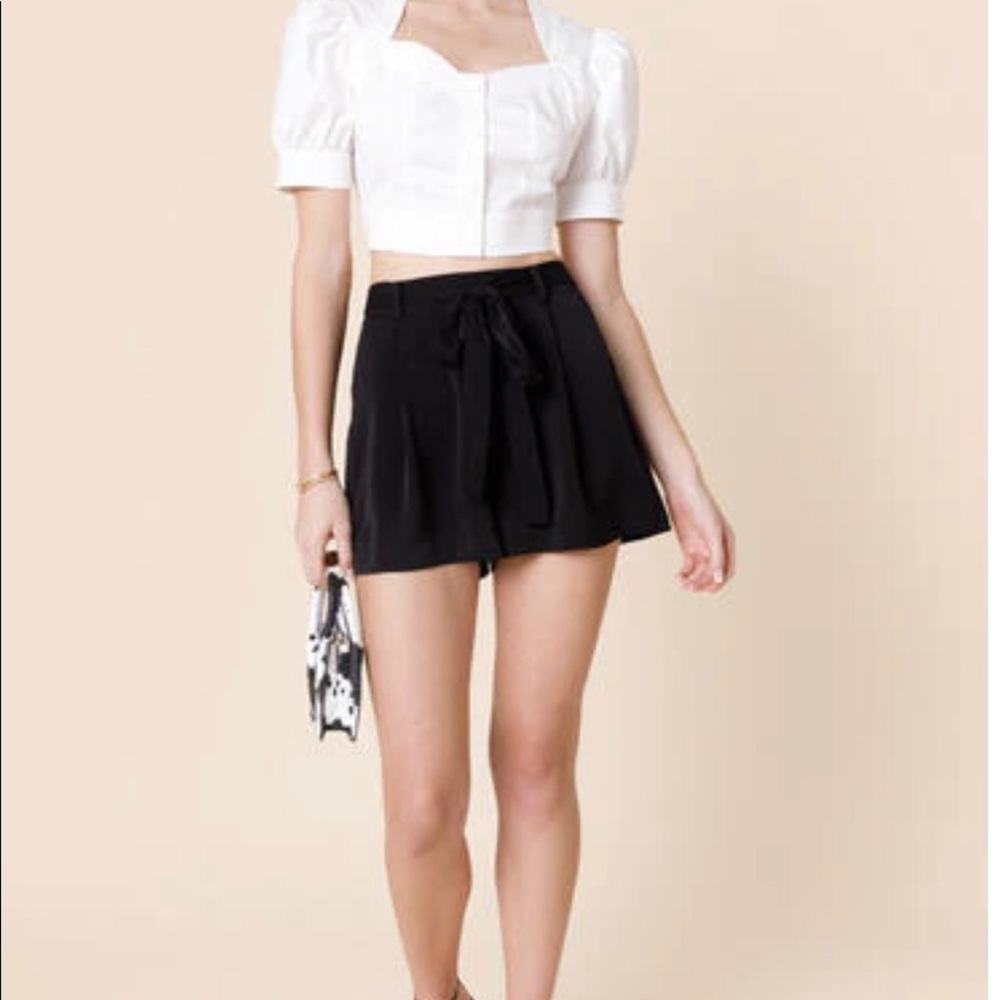 Women's Structured Buttom Top